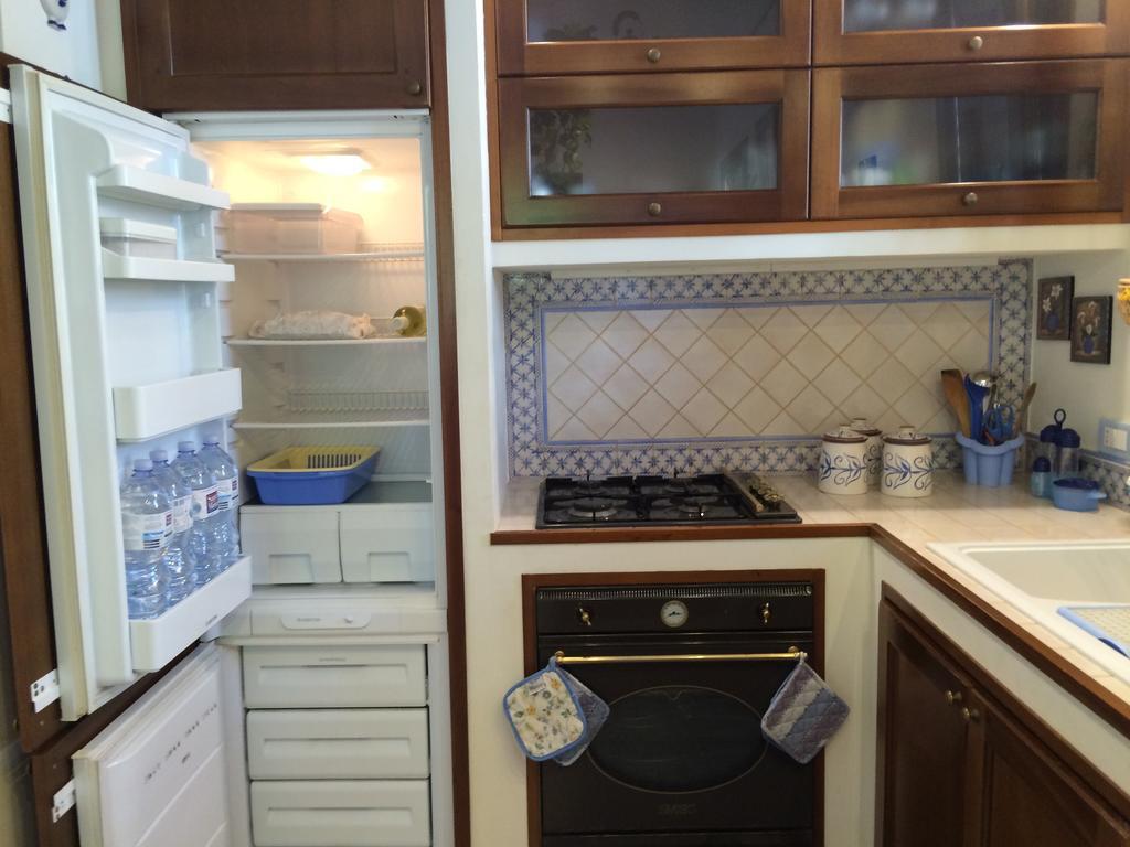 Villa Giuliana 산비토로카포 객실 사진
