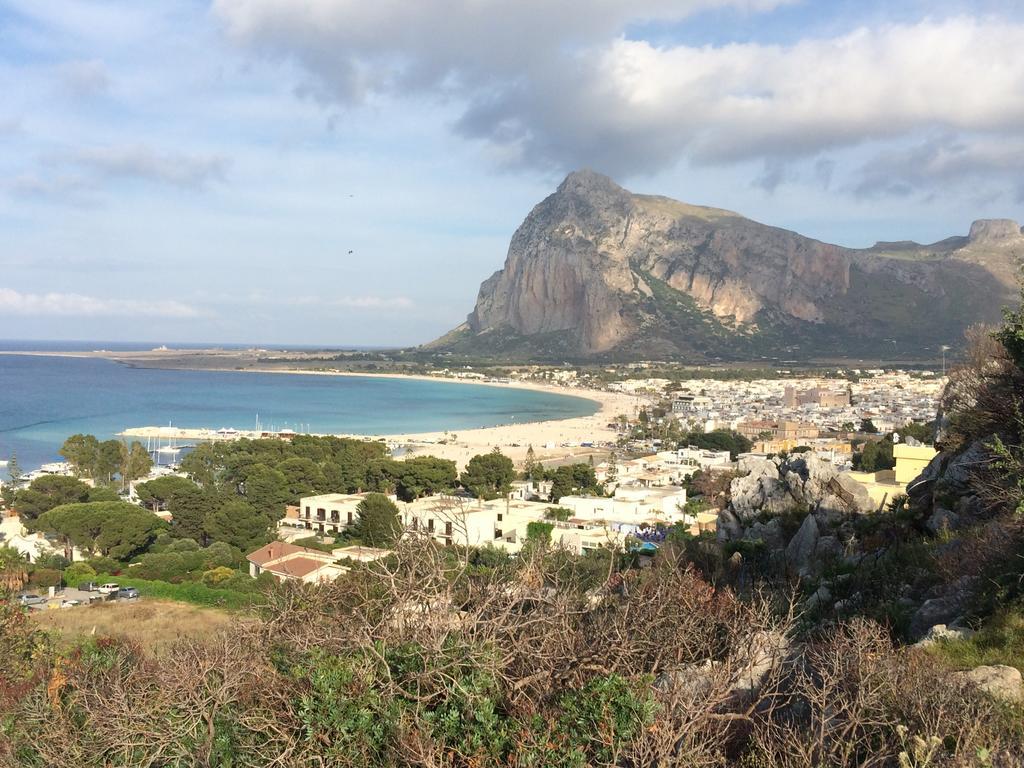 Villa Giuliana 산비토로카포 객실 사진